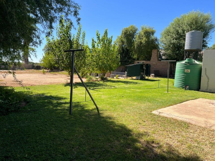 2 Bedroom Property for Sale in Upington Rural Northern Cape